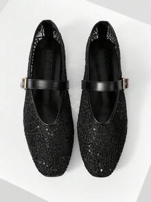 Malla de encaje negro