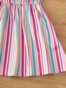 SHEIN Vintaside Kids 三件装女婴荷叶边吊带连衣裙，条纹配彩色花卉/粉色图案，甜美可爱，适合夏季玩耍和度假。 - 彩色 - 查看 7