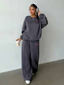 SHEIN Bộ 2 món dành cho nữ tuổi teen: áo nỉ rộng rãi và quần ống rộng, trang phục thường ngày thoải mái và thời trang. - Màu xanh hải quân - View 4