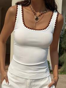 DAZY Women's Summer Casual Vacation Style Scoop Neck Contrast Stitch Binding Fitted Tank Top - White - View 3
