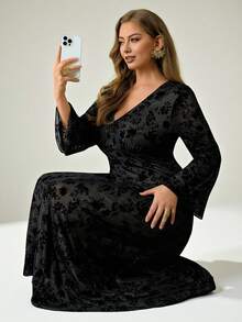 Auralis Plus-Size Women's Autumn/Winter Fashionable And Elegant Stretchy And Comfortable Black Flocked V-Neck Flared Sleeve Long Dress,Elegant And Dignified Black Dress,Curve Dress,Fall Outfits,Party Dress - Black - View 5