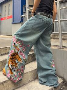 ROMWE MEN Men's Floral & Tiger Embroidery Pattern Loose Fit Jeans Spring/Summer - Blue - View 5