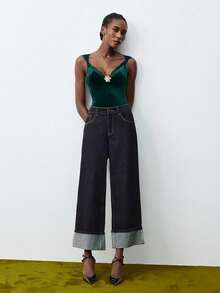 Maija 2026 天鹅绒蕾丝拼接女士金属3D花卉装饰吊带背心 祖母绿上衣 - 墨綠色 - 查看 4