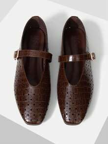 MOTF PREMIUM WOMEN HOLLOW-OUT SQUARE TOE FLAT SHOES - Brown crocodile pattern - View 1