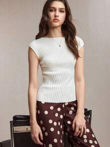 BizChic 2026春夏新款纯色船领不对称竖条纹罗纹袖女式针织上衣 - 白色 - 查看 8