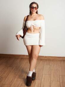 Lupita Cardoza 2 件套女士露肩喇叭长袖 Y2K 白色蓬松上衣和低腰裙子套装，冬季 - 白色 - 查看 4