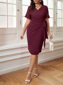 SHEIN Privé Đầm midi tay ngắn cổ chữ V màu tím nhạt dành cho nữ cỡ lớn, có dây buộc bên hông, thanh lịch cho buổi hẹn hò lãng mạn. - Màu Đỏ Sâu - Xem 4