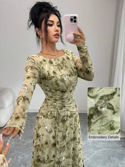 Modelyn Digital Print Pleated Long Sleeve Flared Dress, Fashionable For Spring/Summer