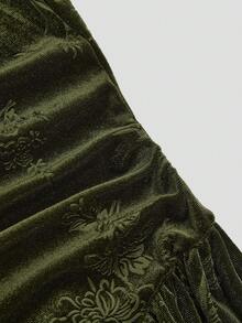 Sweetra Đầm ngắn dáng chữ A xếp ly, eo xoắn, chất liệu nhung dập nổi, cỡ lớn. - Màu xanh Ô liu - Xem 7