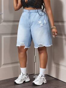 Slaydiva Women's Fashionable Commuter Casual Straight Leg Denim Shorts, Plus Size, Spring & Summer - Light Wash - View 3