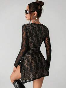 SHEIN ICON Đầm ngắn tay dài cổ chữ V sâu, ren hoa, xẻ tà gợi cảm dành cho nữ. - màu đen - Xem 2