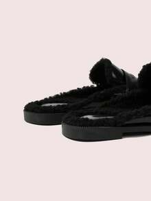 CUCCOO DOLLMOD Women's Winter Warm Commuting Faux Fur Mules, French Classic Slip-On Clogs, Japanese Style Split-Toe Shoes, Black Round Toe Loafers, Office & School Styles Valentine's Day - Black - View 4