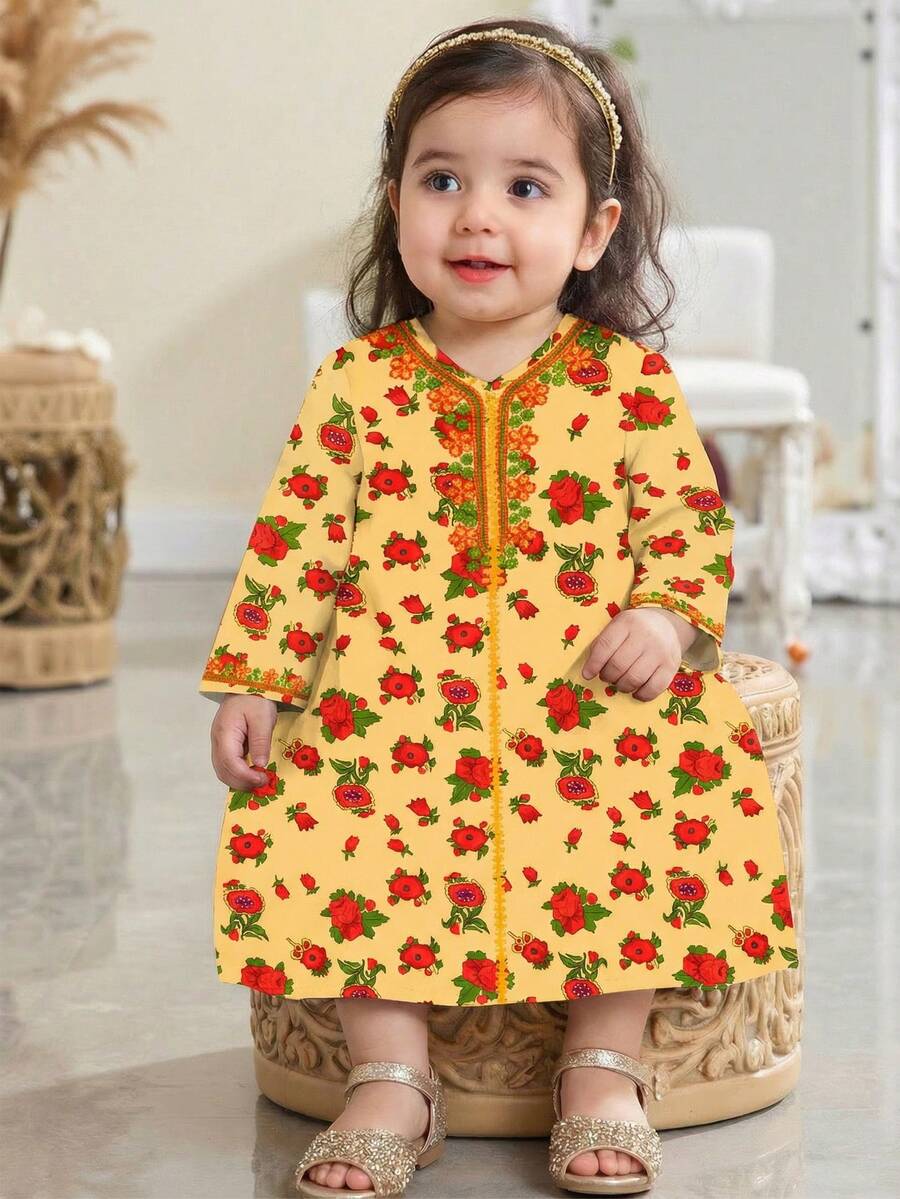 SHEIN 优雅复古独特高贵女童长款卡夫坦连衣裙，奢华蕾丝花卉印花，黄色，喜庆优雅，阿拉伯风格长袖V领宽松休闲连衣裙，适合庆祝活动、节日和外出游玩。 - 彩色 - 查看 1