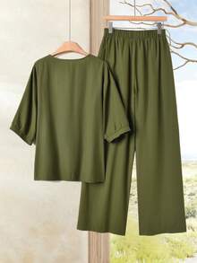 Rusticease 2件套女士圆领纯色无袖上衣和印花长裤休闲度假套装，女装套装 - 軍綠色 - 查看 2