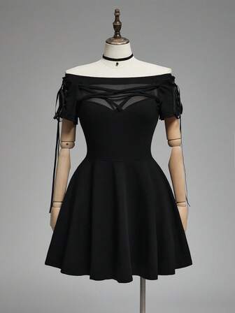 Goth Abito da donna taglie forti gotico con occhielli metallici, allacciatura incrociata, motivo a pentagramma capovolto e spalle scoperte
