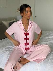 Aloruh 春夏新款婚礼季情人节休闲家居日常前领蝴蝶结撞色滚边粉色衬衫和宽松粉色长裤两件套睡衣，短袖，甜美休闲家居服，粉色蝴蝶结撞色滚边短袖舒适睡衣套装 - 粉色 - 查看 8