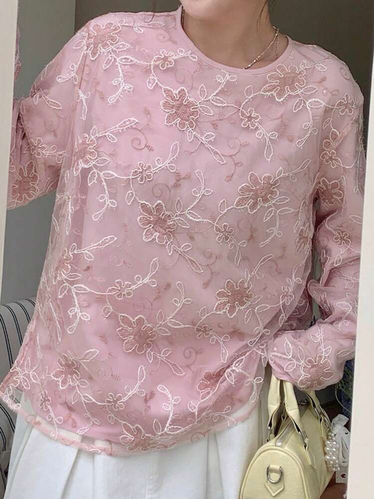 Dazy Plus Plus Size Floral Embroidered Loose Pullover Blouse, Elegant Plus Size Women Spring/Autumn, Pink