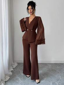 Elenzga Bộ vest công sở thanh lịch, lãng mạn, tối giản dành cho nữ, gồm áo blazer tay dài xếp ly, viền bèo nhún, cài hai hàng khuy bất đối xứng và quần ống đứng. - Cà phê nâu - Xem 6