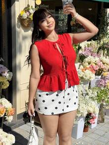 SHEIN EZwear Plus Size Solid Color Knotted Ruffle Hem Sleeveless T-Shirt - Red - View 4