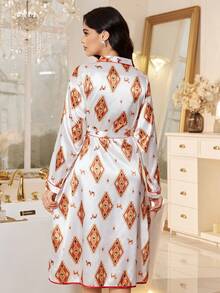 LuxeNights 奢华系带仿丝绸女士睡袍 - 白色 - 查看 2