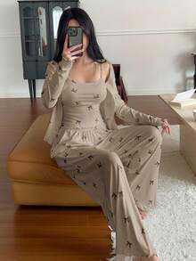 DAZY 3件套蝴蝶结印花开衫、吊带背心和裤子女士睡衣套装，秋季款 - 杏色 - 查看 4