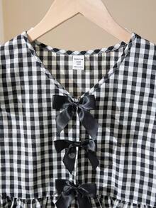 SHEIN 少女春夏休闲度假风黑白格纹撞色蝴蝶结荷叶边V领开衫上衣和直筒裤两件套 - 黑色 - 查看 5