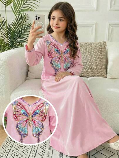 SHEIN Young Girl Woven Round Neck Butterfly Decor Casual Dress Young Girl's Light Pink Prayer Robe, Long-Sleeved Dress, All-Over Bow Print, Embroidered Butterfly Patch, Casual V-Neck Loose Traditional Arabic Long-Sleeved Dress, Suitable For Girls, Spring And Summer, Elegant Long-Sleeved Dress, Children's Prayer Robe, Easy And Comfortable, Casual Wear, Dignified Robe, Children's Abaya Robe.Mommy And Me Matching Outfits