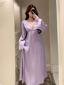 DAZY 迷人緞面蕾絲拼接收腰開衩設計女款睡裙睡衣 - 淺灰紫 - 查看 4