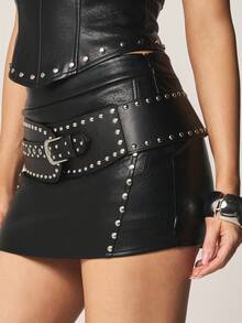 Missguided x Playboy 前卫铆钉仿皮迷你裙，搭配金属腰带，修身包臀，秋冬哥特风 - 黑色 - 查看 3