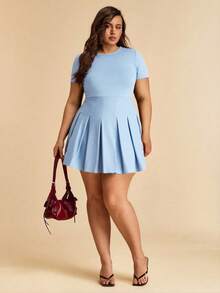 SHEIN BAE 大码女装、曲线身材服装、夏季海滩度假服装、约会装、外出装、音乐节装、乡村音乐节装、派对聚会装、节日服装、演唱会服装、嘉年华派对服装、节日服装、时尚服装、卡其色西装裤、办公服装、通勤服装、工作服、短袖迷你连衣裙 - 淺藍色 - 查看 3