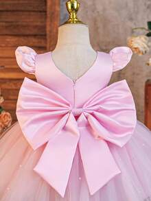 SHEIN Glamorique Kids 女婴粉色网纱蓬蓬裙，荷叶袖珍珠点缀，可爱短款派对礼服，无袖圆领拉链修身喇叭裙摆，适合幼儿生日派对。女婴公主薄纱连衣裙，粉色，泡泡袖，珍珠装饰，V领露背，蝴蝶结系带，适合生日、派对、婚礼、正式场合、日常穿着。女婴粉色派对礼服，粉色蝴蝶结婴儿连衣裙，一周岁生日礼服，粉色薄纱连衣裙，女婴生日套装 - 西瓜粉 - 查看 4