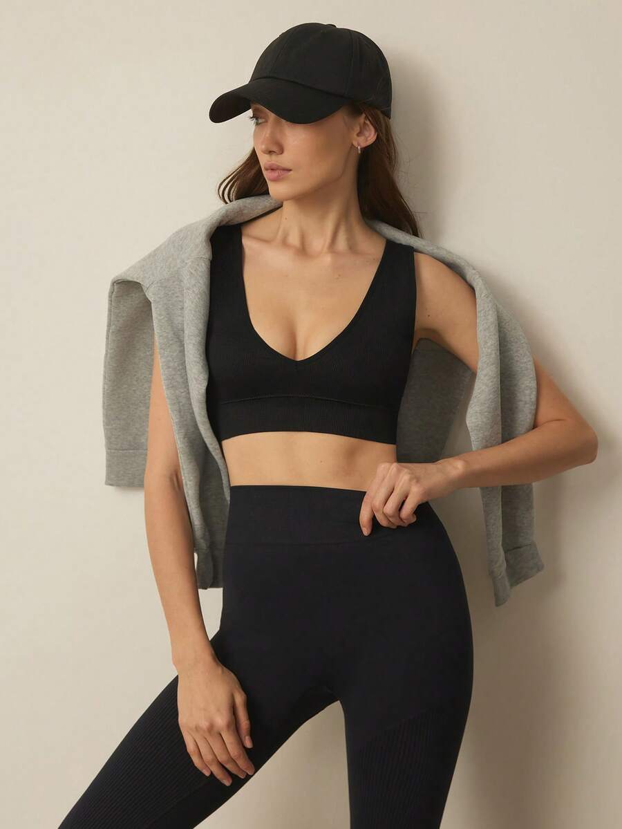 SHEIN With My Calm Women's Seamless Comfortable Sports Bra, Solid Color - Black - View 1