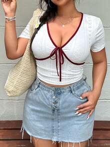 GalTyme 大码女式夏季前系带花卉刺绣短袖修身T恤 - 白色 - 查看 1