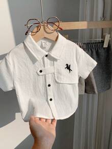 SHEIN 2件套男婴幼儿休闲白色短袖梭织衬衫和灰色短裤套装，春夏男婴服装，套装 - 灰色 - 查看 5