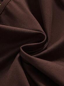 ROMWE Avant 女士复古百搭多功能苹果贴花刺绣花卉纽扣装饰吊带背心 - 棕色 - 查看 3