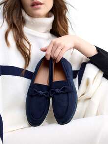 CUCCOO BIZCHIC Women's Casual Versatile Commuting Simple Twist Flats Valentine's Day - Blue - View 5
