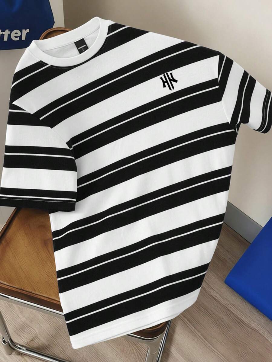 Manfinity Joysei Men's Striped Round Neck Letter Print Casual Versatile Commuting Short Sleeve T-Shirt - Black and White - View 1