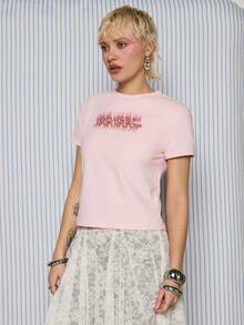 COUREZ “爱我”印花短袖缩水T恤 / Y2K 春季可爱性感女式上衣 粉色外出派对上衣 约会之夜 情人节 - 粉色 - 查看 2