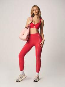 Missguided x Playboy 交叉前扭结运动文胸，镂空设计，饰有品牌标志，适合运动和训练穿着 - 紅色 - 查看 3