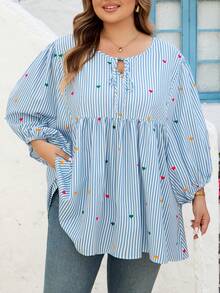 SHEIN CURVE+ Curve 尺码 US22 音乐节、海滨度假、波西米亚情人节女士条纹爱心印花休闲百搭通勤灯笼袖衬衫 - 藍色 - 查看 3