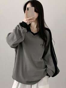 DAZY Women's Colorblock Letter Graphic Pullover Sweatshirt, Collegiate Style - Grey - View 2