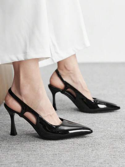 CUCCOO BIZCHIC Décolleté da donna con tacco a spillo in pelle verniciata color nudo