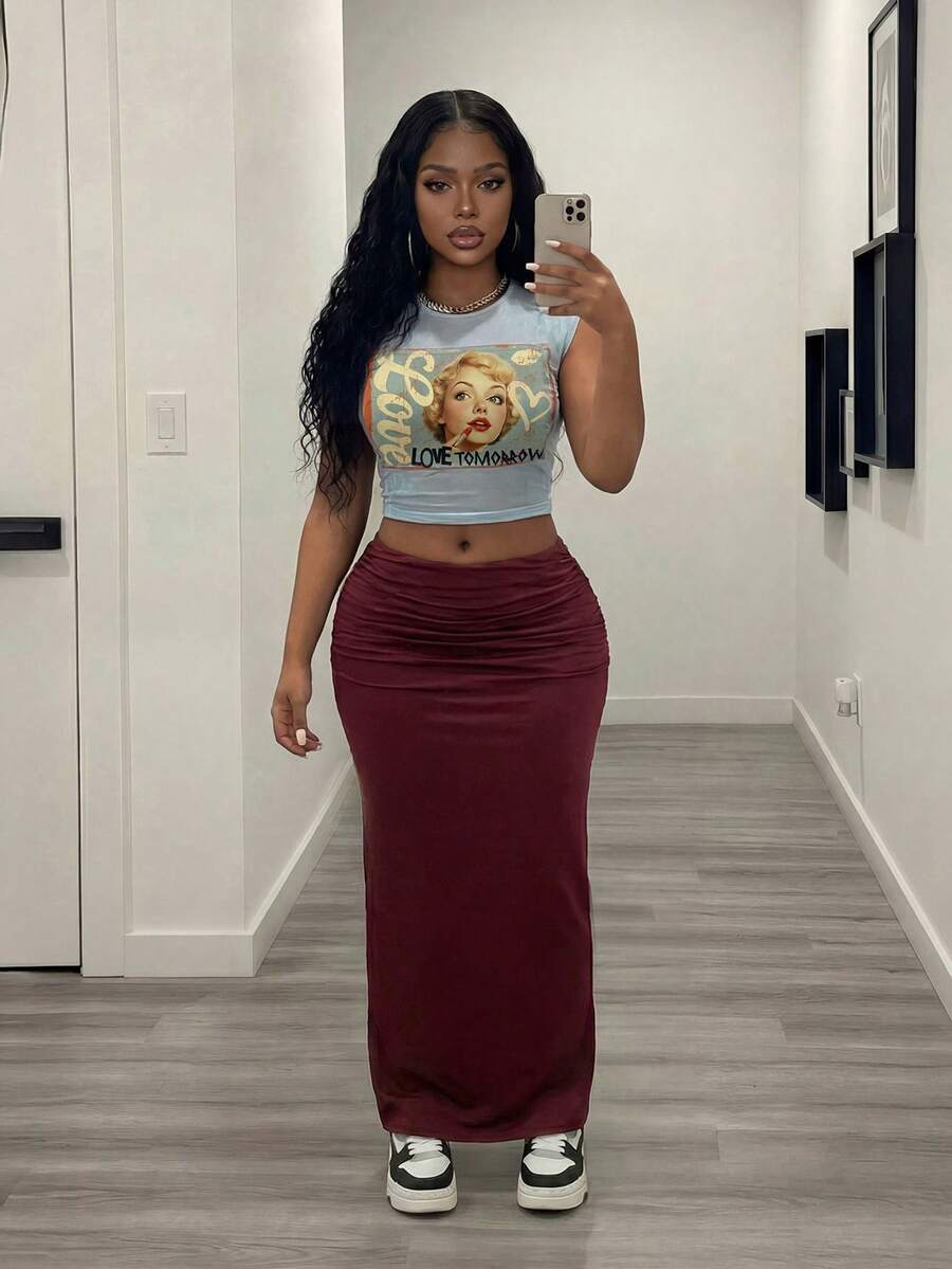 Slaydiva New Spring/Summer Music Festival Valentine's Day Casual And Simple Basic Style Y2K Street Sweet Internet Celebrity Bestseller Daily Date Hot Girl Style Sexy Casual And Simple Home Wear Sportswear, Low Waist, Waist Joint Flip Piece Design, Side Pleated Slimming And Body-Hugging Skirt, Brown Super Long Skirt, Women's Half Skirt -A - Brown - View 1