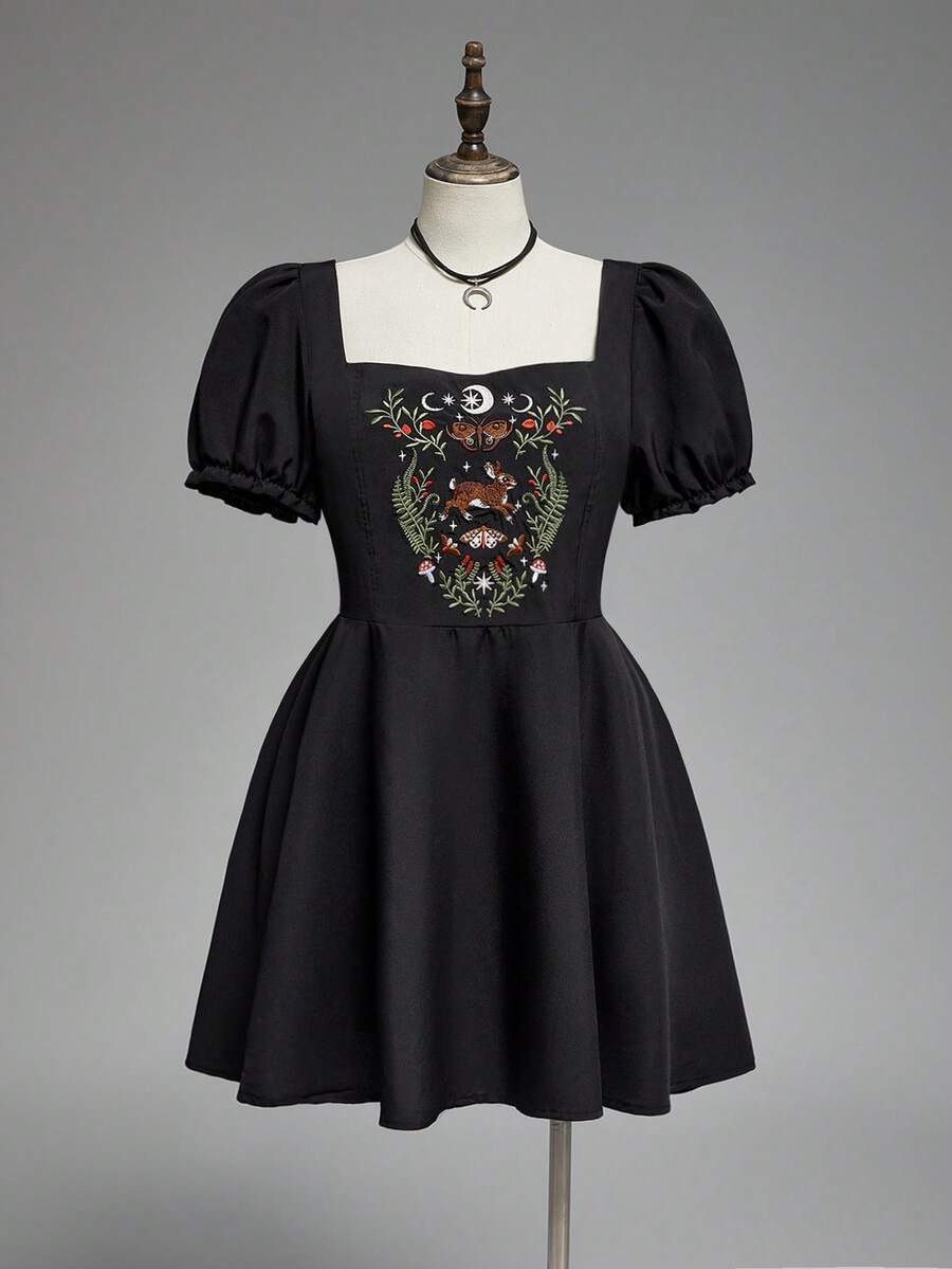 ROMWE Đầm cỡ lớn màu đen tay phồng thêu họa tiết bướm, thỏ, cây gai, ngôi sao và nấm theo phong cách Gothic. - màu đen - Xem 1