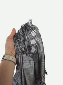 Y2Kool Y2K金属涂层荷叶边低腰紧身短裤，女士休闲街头风，适合春夏派对、度假、日常穿着 - 銀色 - 查看 3