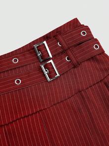 SHEIN Sweetro 大码女装时尚甜美休闲褶皱条纹金属朋克迷你裙 - 酒紅色 - 查看 6