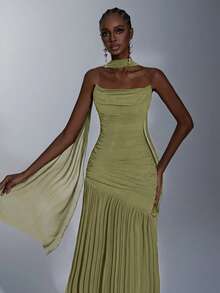 Elitara Elegant Wine Red Minimalist High-Elastic Mesh Strapless Ruched Waist A-Line Dress, Suitable For Dates, Singles Parties, Weddings, Formal Events