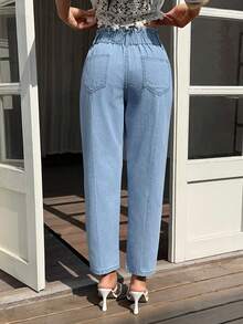 Sunnyshic 时尚休闲水洗妈妈锥形牛仔裤，带褶皱腰带 - 淺色水洗藍 - 查看 2