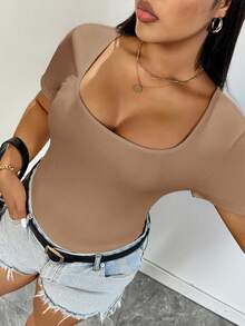 SHEIN Essnce 大码女式夏季上衣，休闲女式上衣，夏季短袖，夏季外出女式上衣，乡村音乐会/锐舞派对女式上衣 - 卡其色 - 查看 5