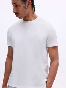 SUMWON Kaos Katun Campuran Lengan Pendek Leher Bulat Essentials dengan Detail Patch Kontras di Bagian Belakang, Kaos Kasual Nyaman untuk Sehari-hari - Putih - View 4